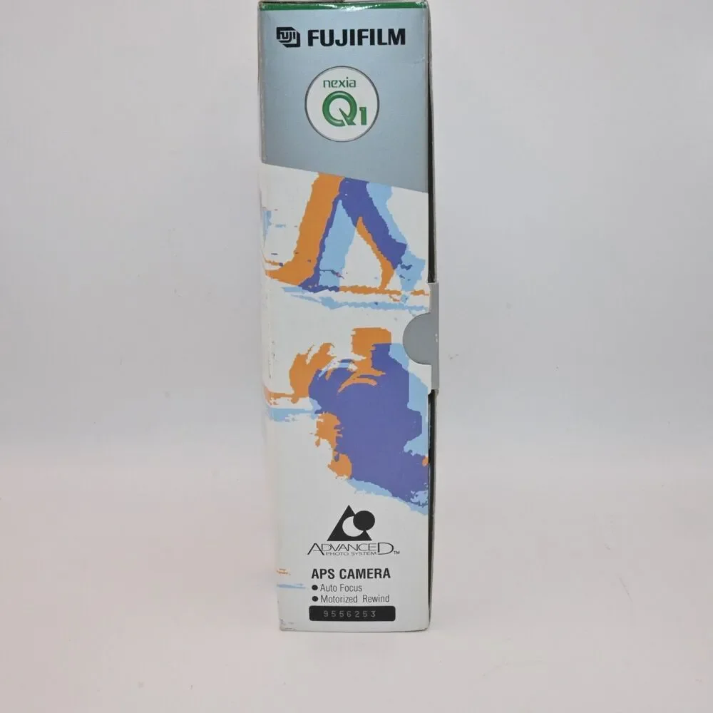 Fujifilm Nexia Q1 Point & Shoot 22mm Film Camera  Auto Focus Shiny Orange NEW